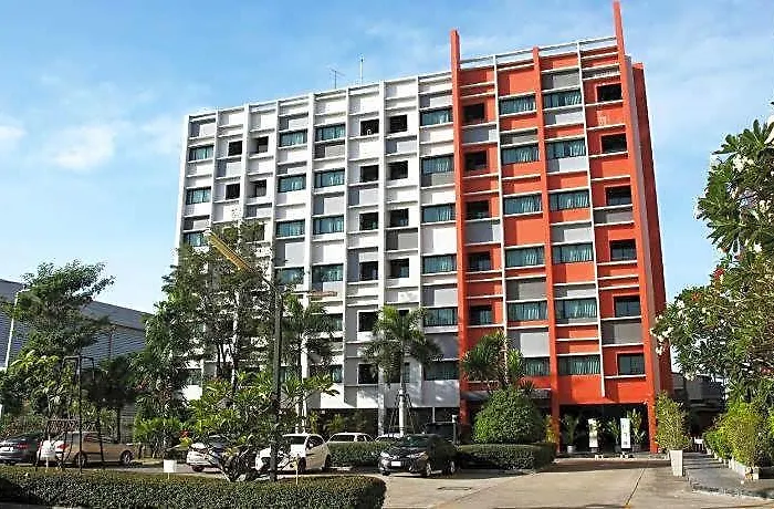 Kos Suvarnabhumi Airport ホテル 3*